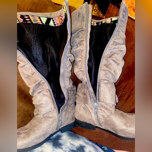 PARIS BLUES girls suede boots - Picture 3 of 7